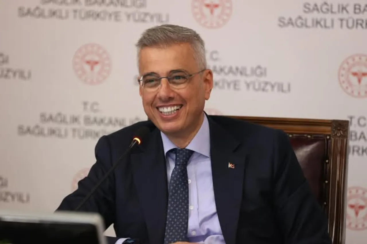 Sağlık Bakanı Memişoğlu, Afyonkarahisar'da Sağlık Yöneticileri ile Bir Araya Geldi