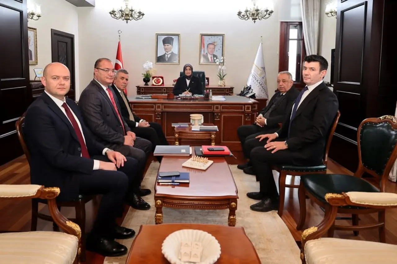 Afyonkarahisar'da Haftalık Kurum Değerlendirme Toplantısı Yapıldı