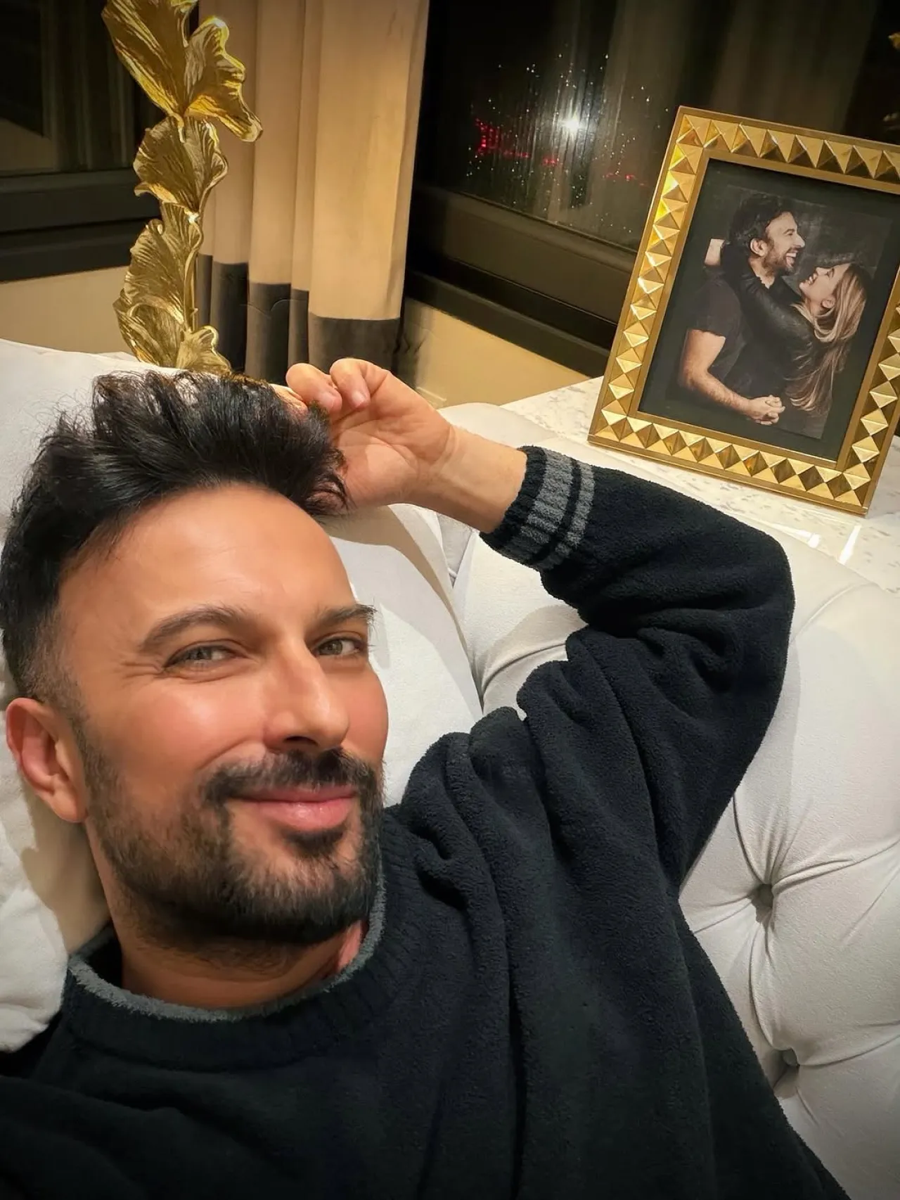 Tarkan'dan Konser Molalarında Hayranlarına Özel Mesaj