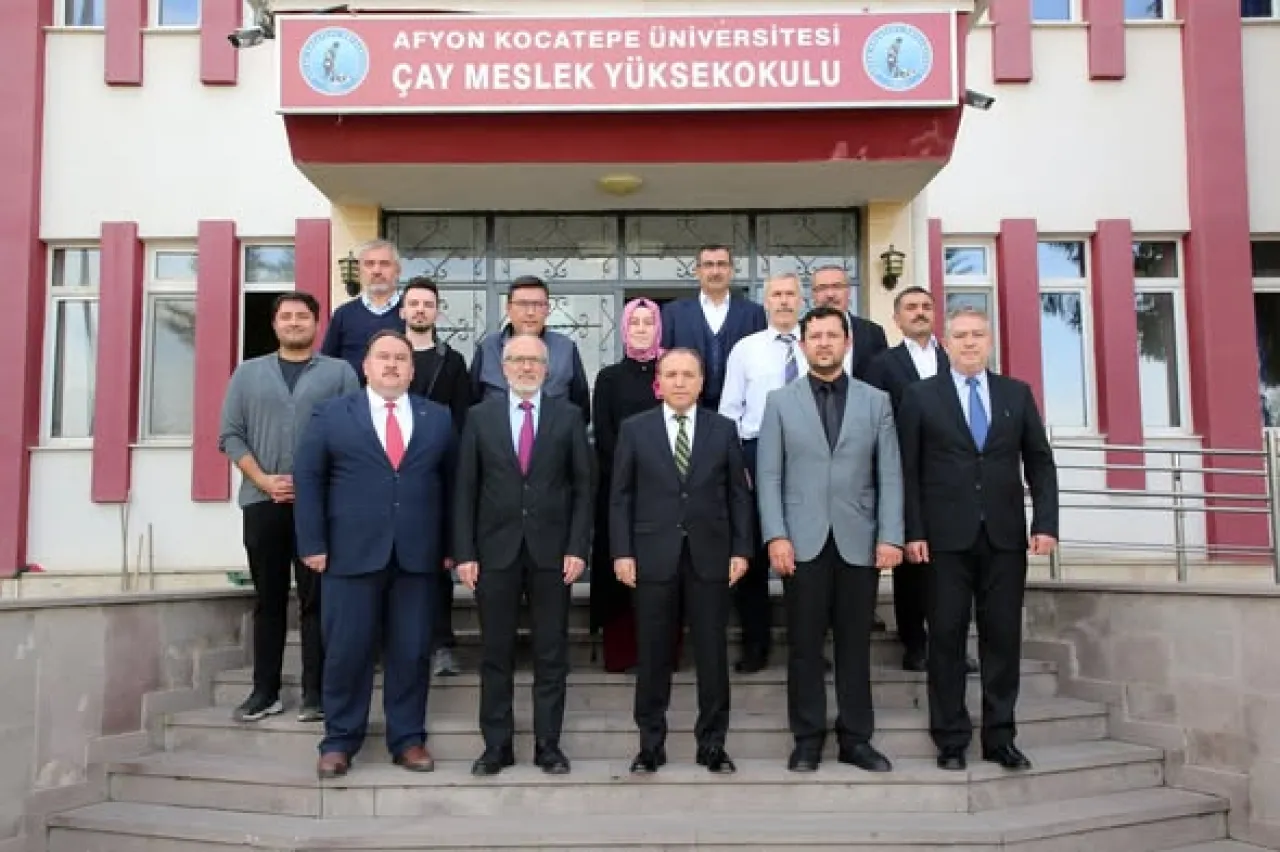 AKÜ Rektörü Prof. Dr. Mehmet Karakaş, Çay ve Sultandağı MYO'larında İncelemelerde Bulundu