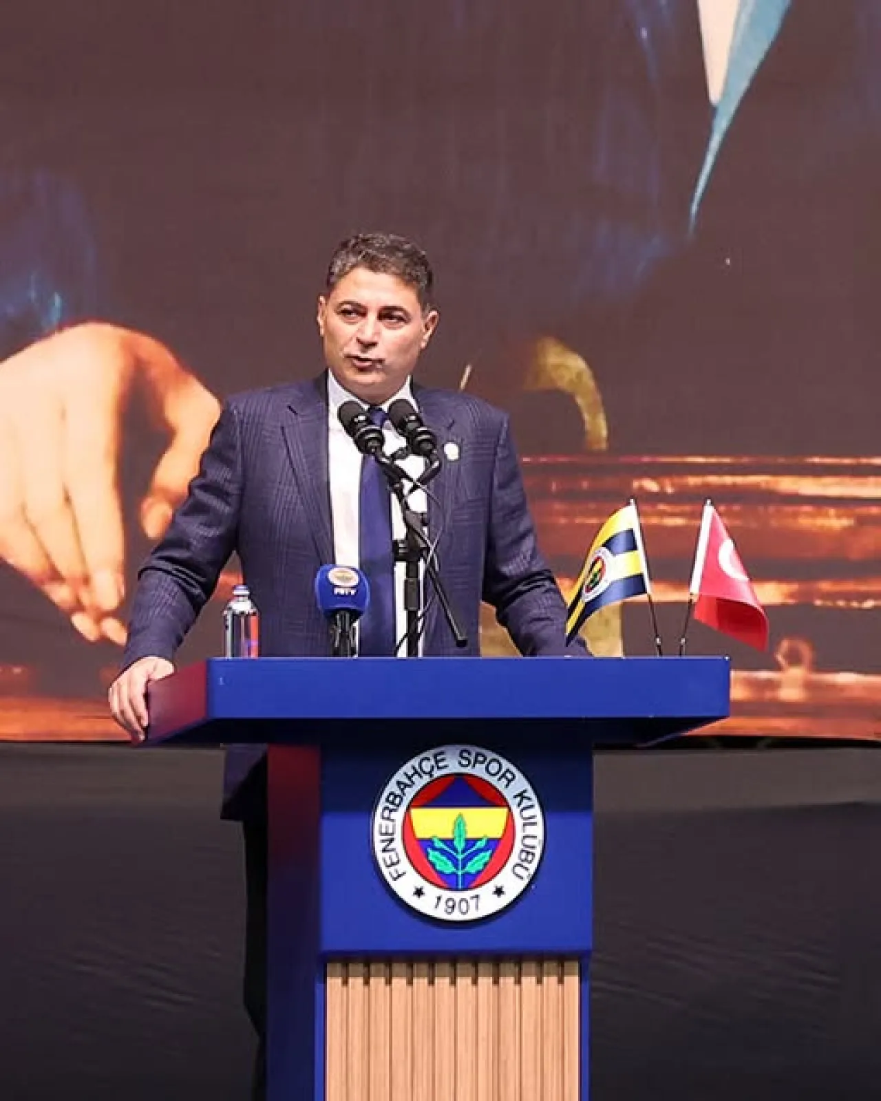 Fenerbahçe'de Olağanüstü Genel Kurul'da Ali Gürbüz'ün Açıklamaları