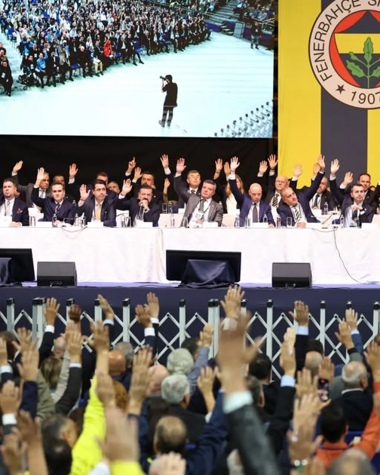 Fenerbahçe Olağanüstü Genel Kurulu'ndan Finansal Güçlenme Kararları Çıktı
